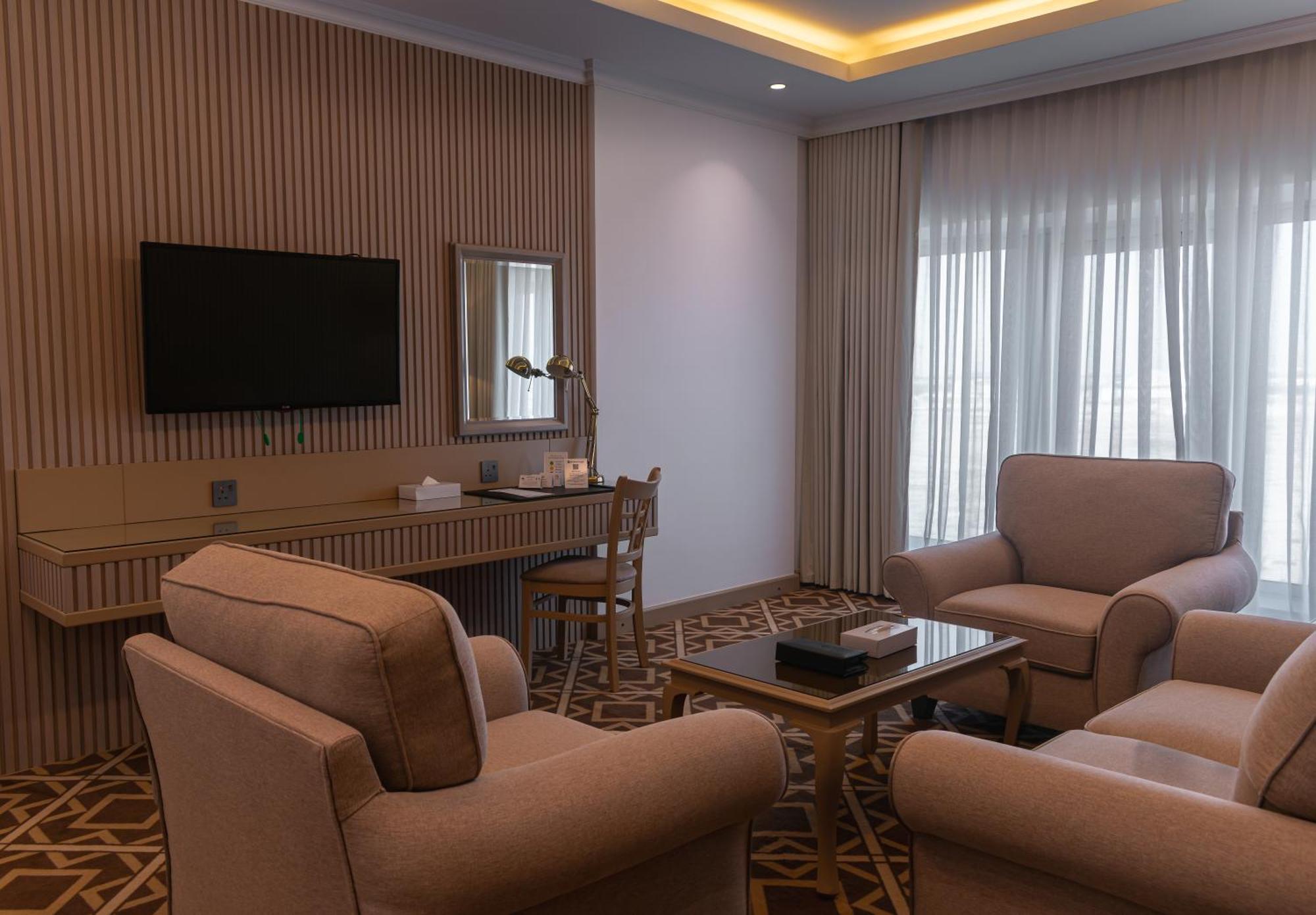 Best Western Plus Jeddah Hotel Madinah Road Εξωτερικό φωτογραφία